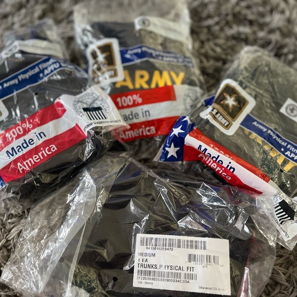 New Army Physical Fitness Uniform (M) •Official APFU Trunks• - Picture 4 of 4
